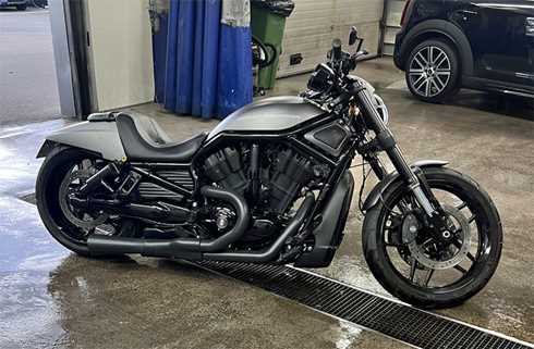 Harley Davidson VRSCDX Night Rod stulen i Älvsjö, Stockholm